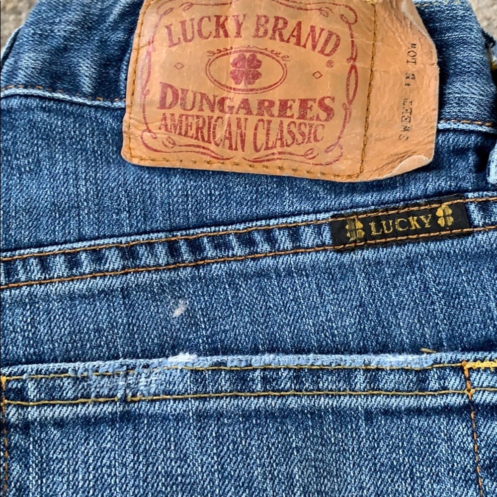 Lucky brand 26